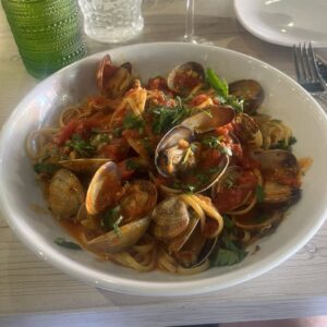 Linguine, Clams,Tomato, Garlic, Butter, White Wine
